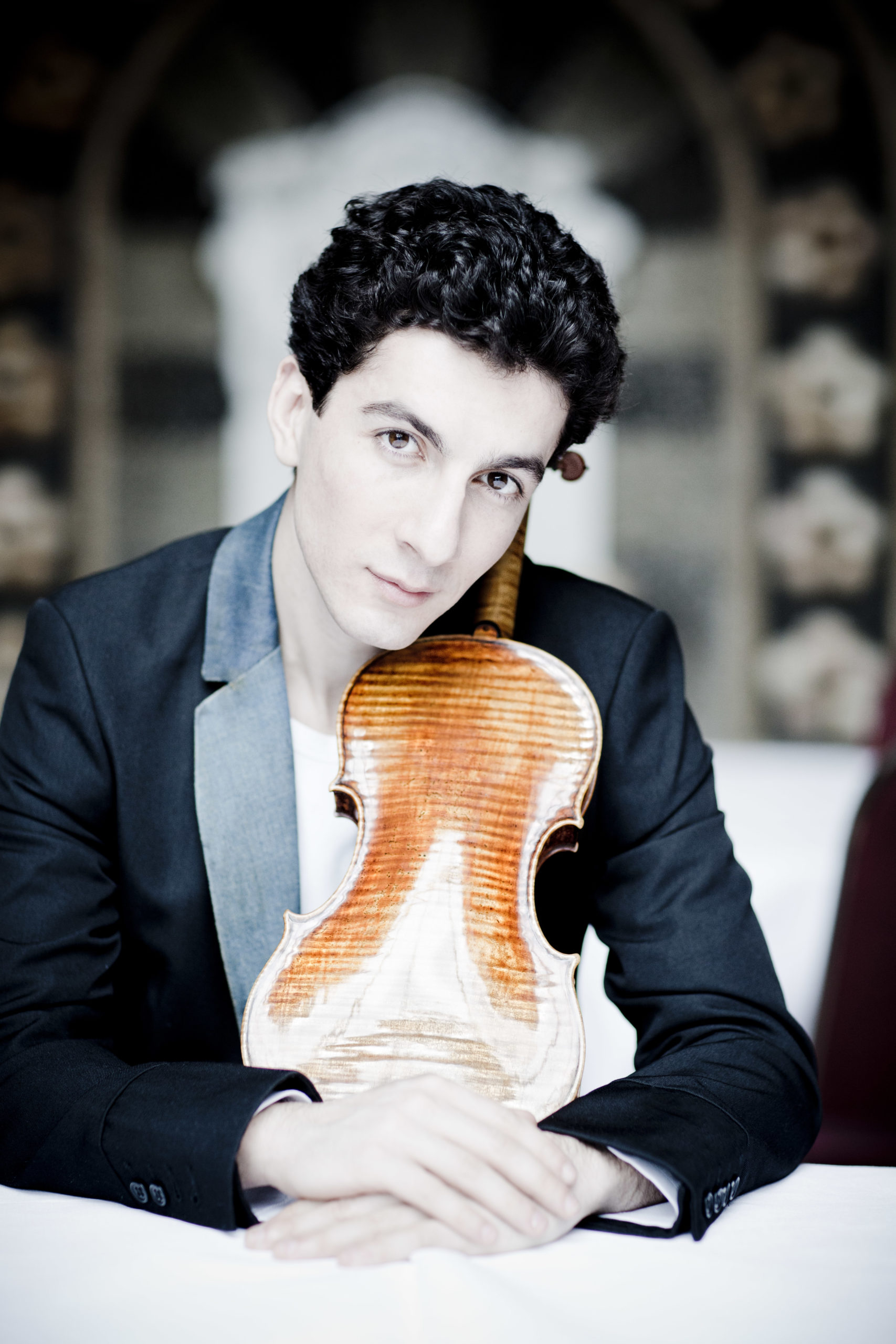 Sergey KhachatryanViolinPhoto: Marco Borggreve