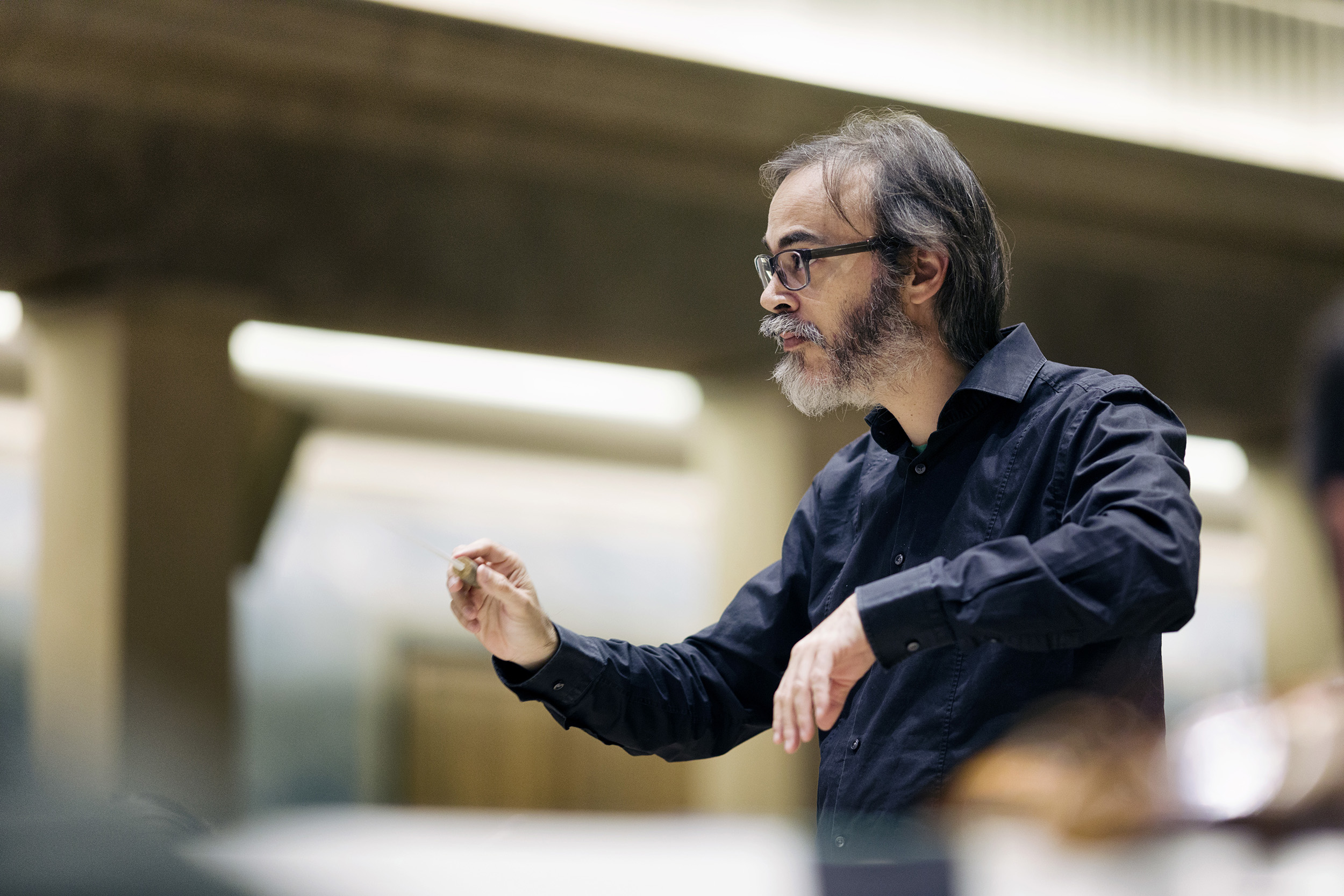 22_11_10 Ilan Volkov foto Astrid Ackermann