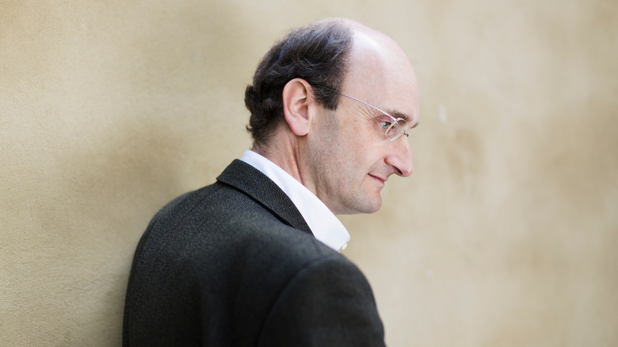 Conductor Andrew Manze photographed for Intermusica by Benjamin Ealovega. Commissioned by Tim Woodall.
Bermondsey Studio and Barbican
7 October 2014